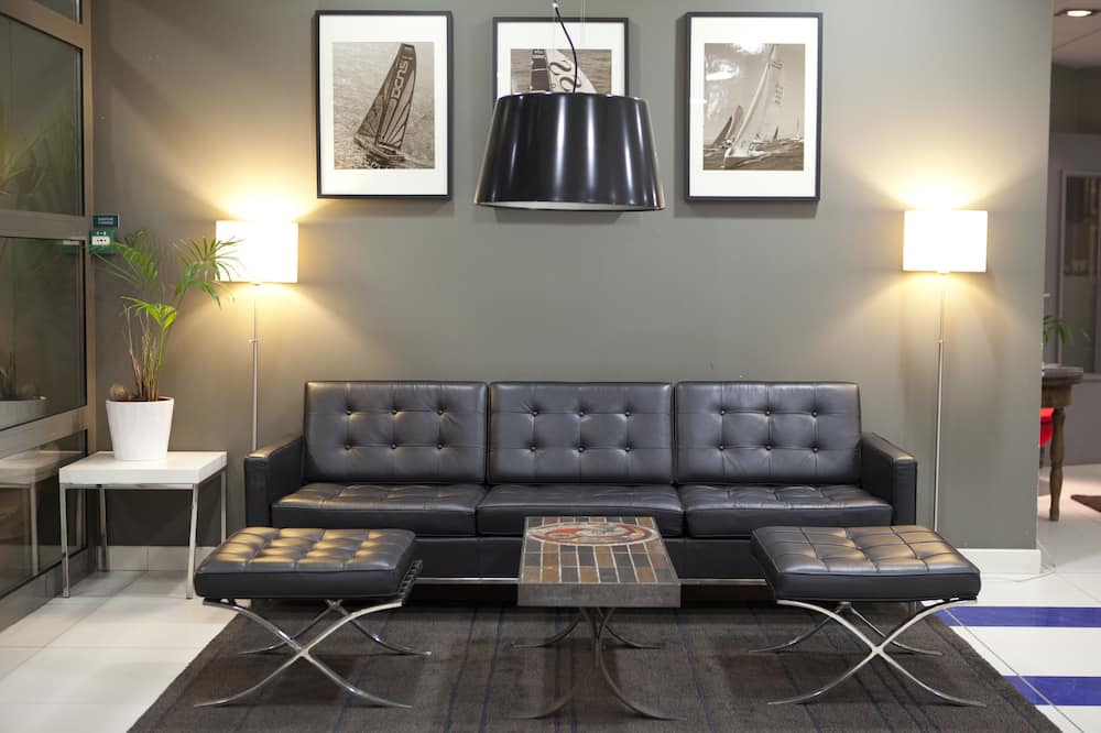 Photo of Livingroom in Villejuif
