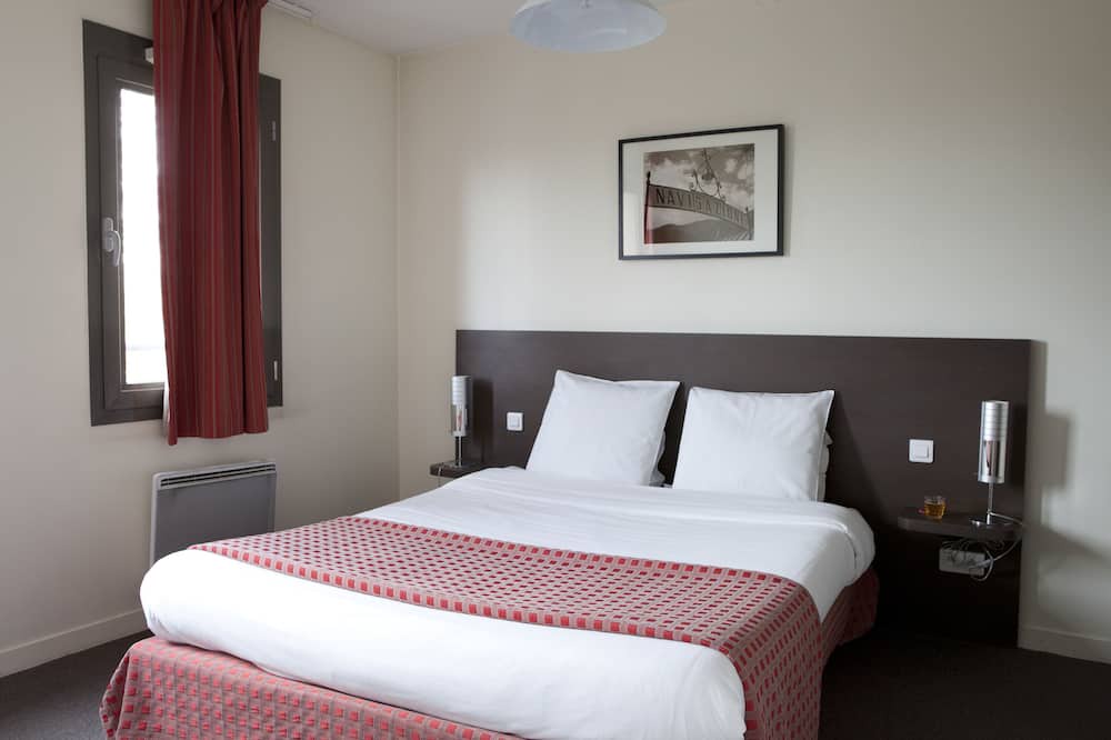 Photo of Bedroom in Villejuif
