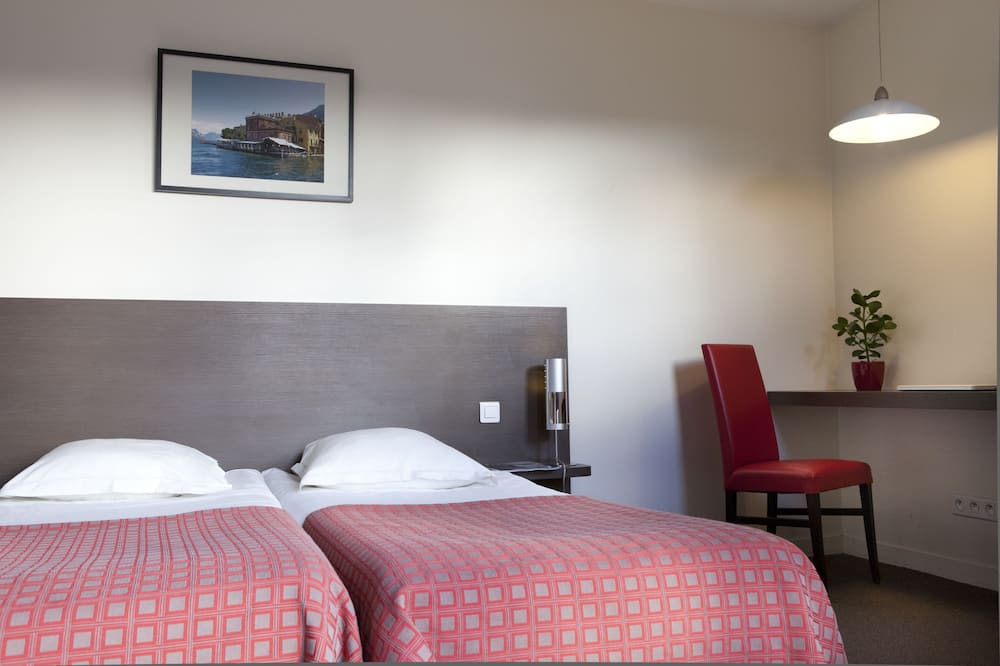 Photo of Bedroom in Villejuif