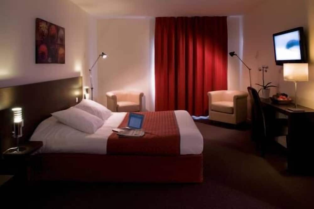 Photo of Bedroom in Villejuif
