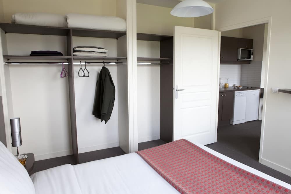 Photo of Bedroom in Villejuif