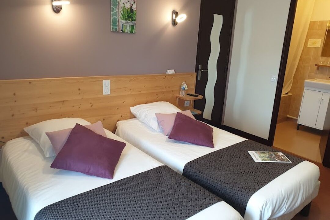 Photo of Bedroom in Saint-Julien-Chapteuil