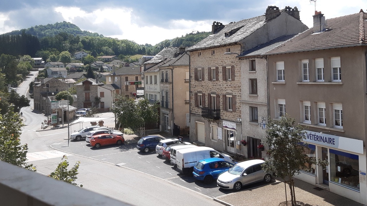 Photo of Buildings in Saint-Julien-Chapteuil