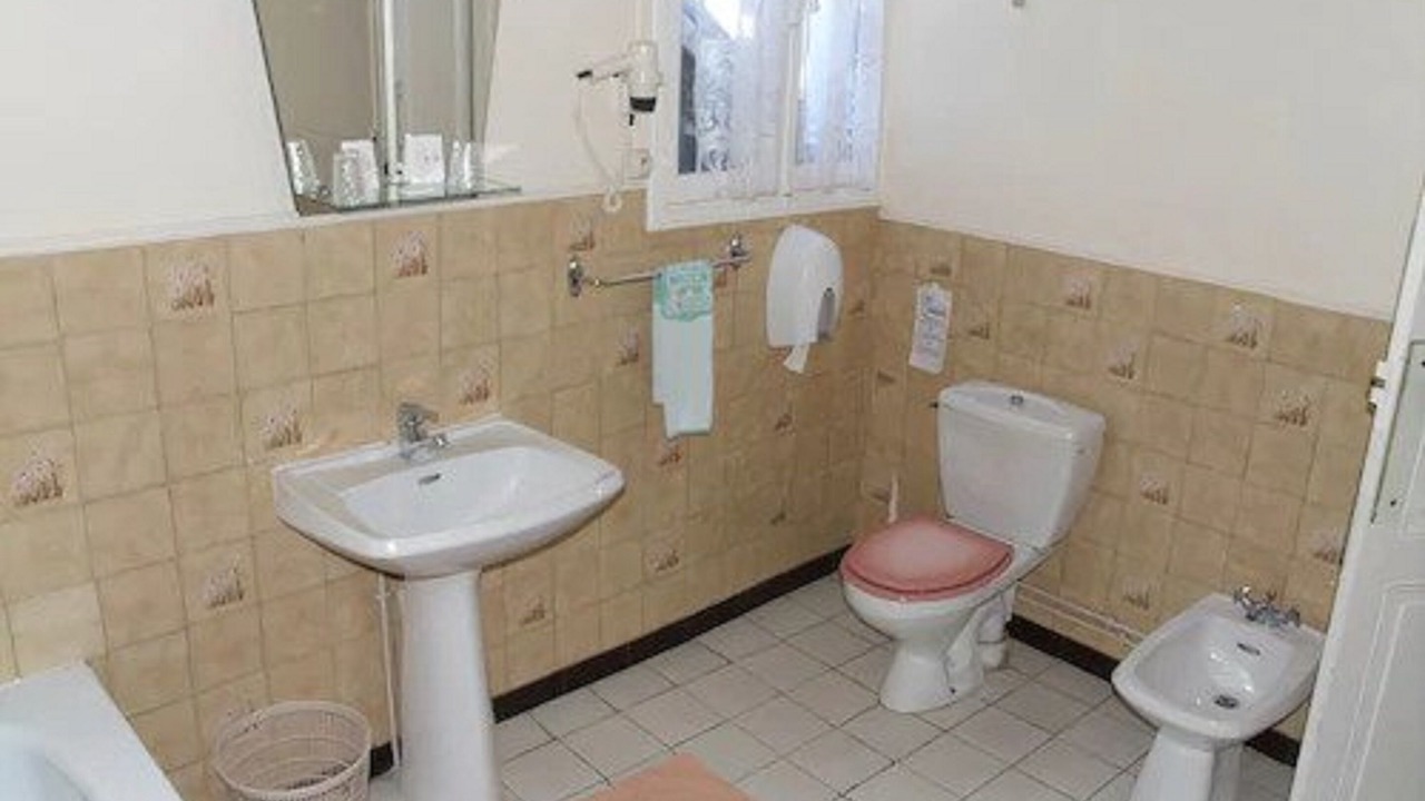 Photo of Bathroom in Loches