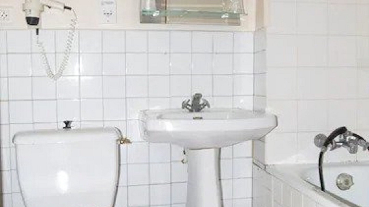 Photo of Bathroom in Loches