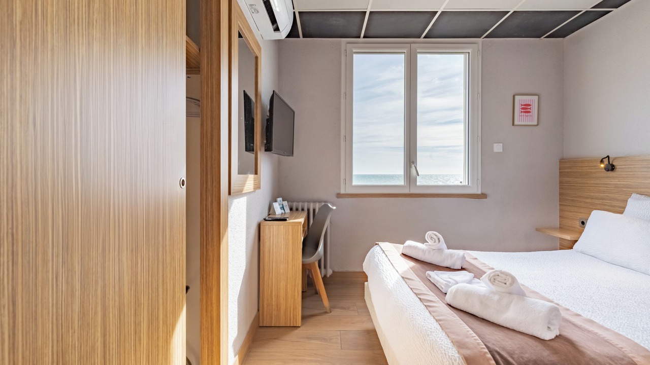 Photo of Bedroom in Saint-Cyprien Plage