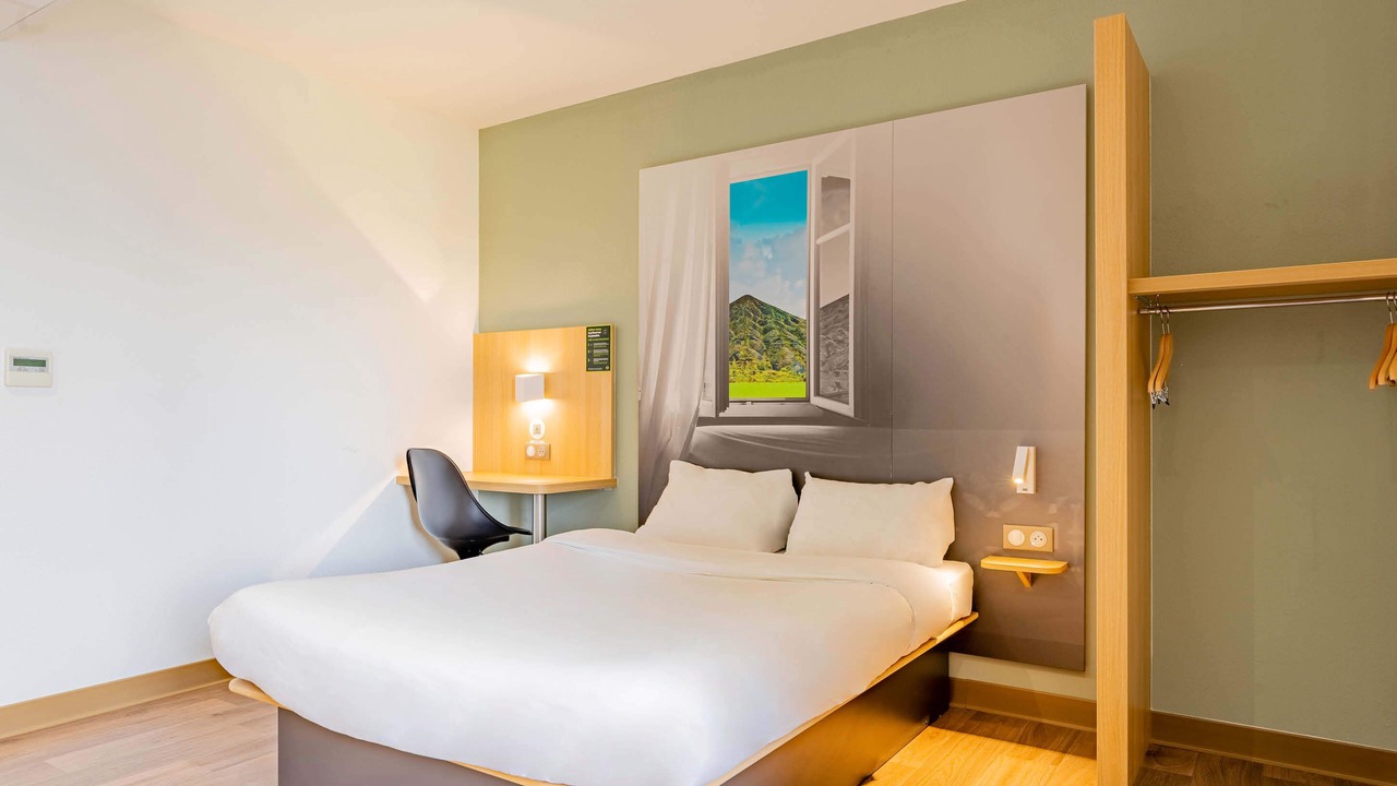 Photo of Bedroom in Bruay-la-Buissiere