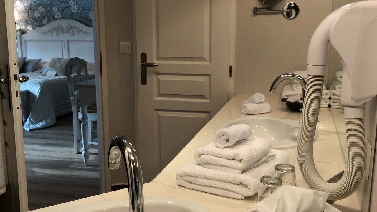 Photo of Bathroom in Savas