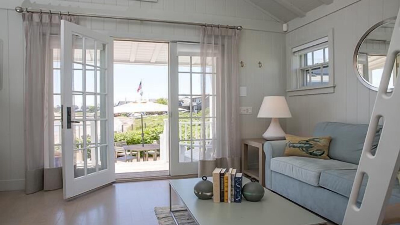Photo of Livingroom in Nantucket Town