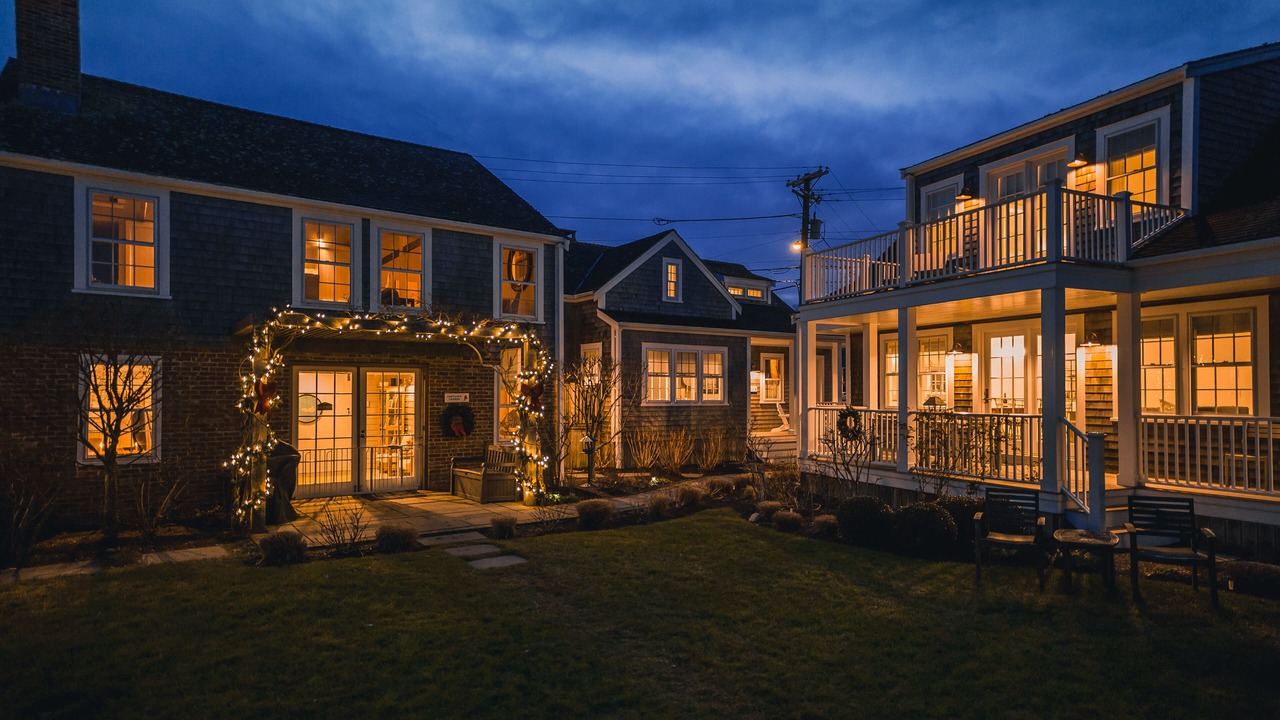 Photo of Others in Nantucket Town