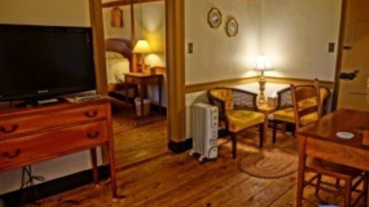 Photo of Bedroom in Reinholds