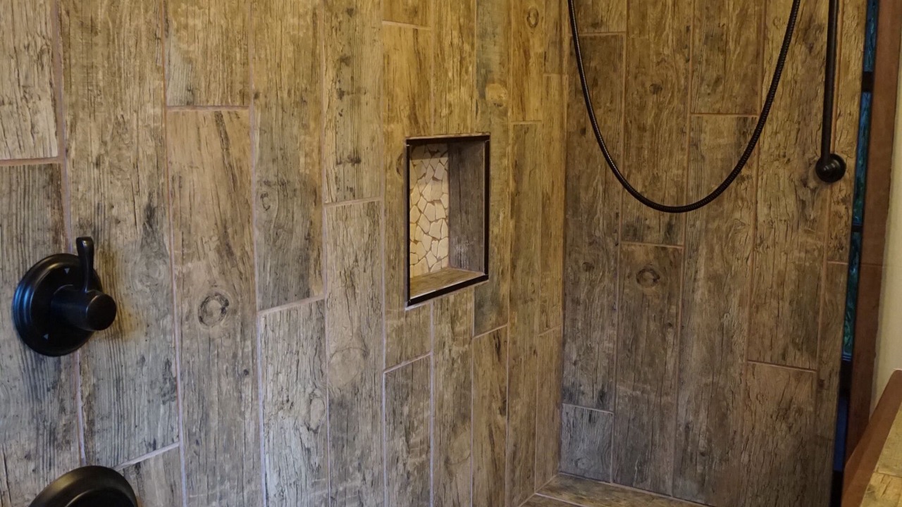 Photo of Bathroom in Reinholds