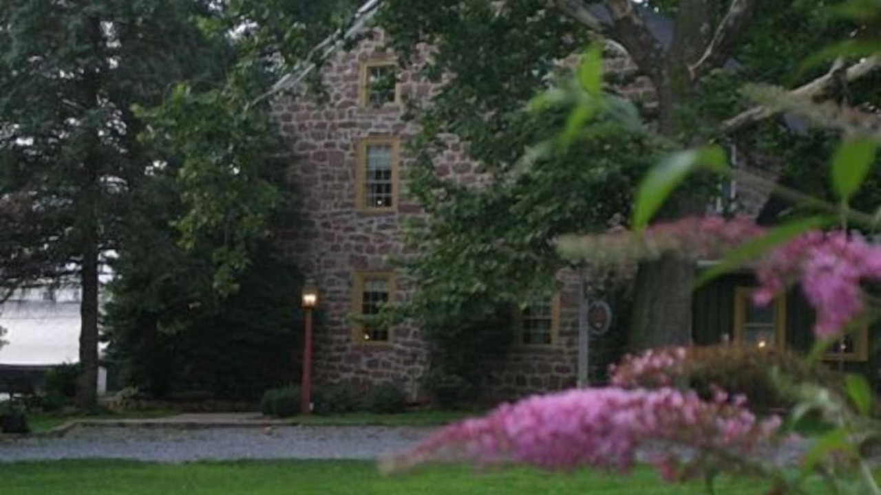 Photo of Outdoor in Reinholds