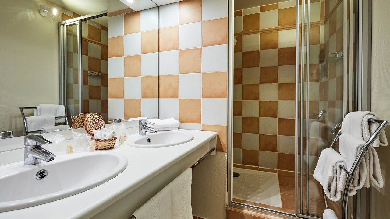 Photo of Bathroom in Colleville-sur-Mer