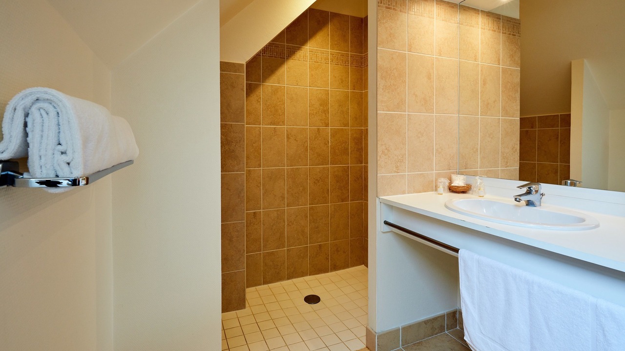 Photo of Bathroom in Colleville-sur-Mer