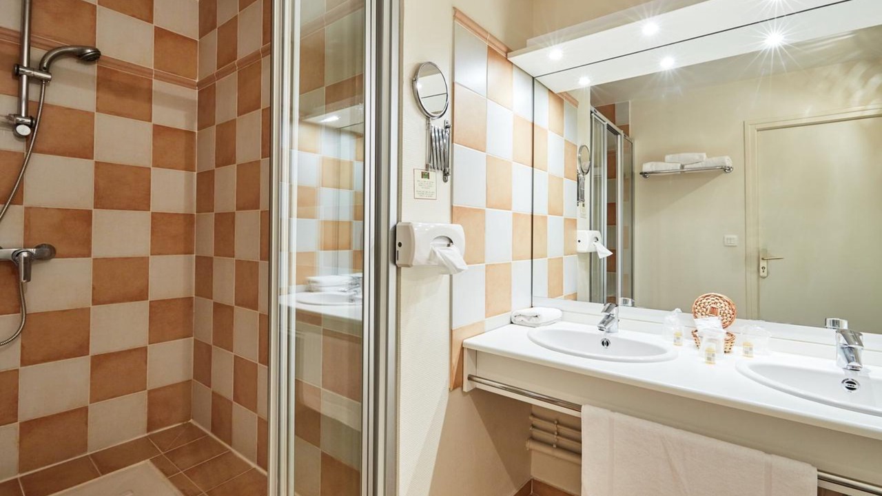 Photo of Bathroom in Colleville-sur-Mer