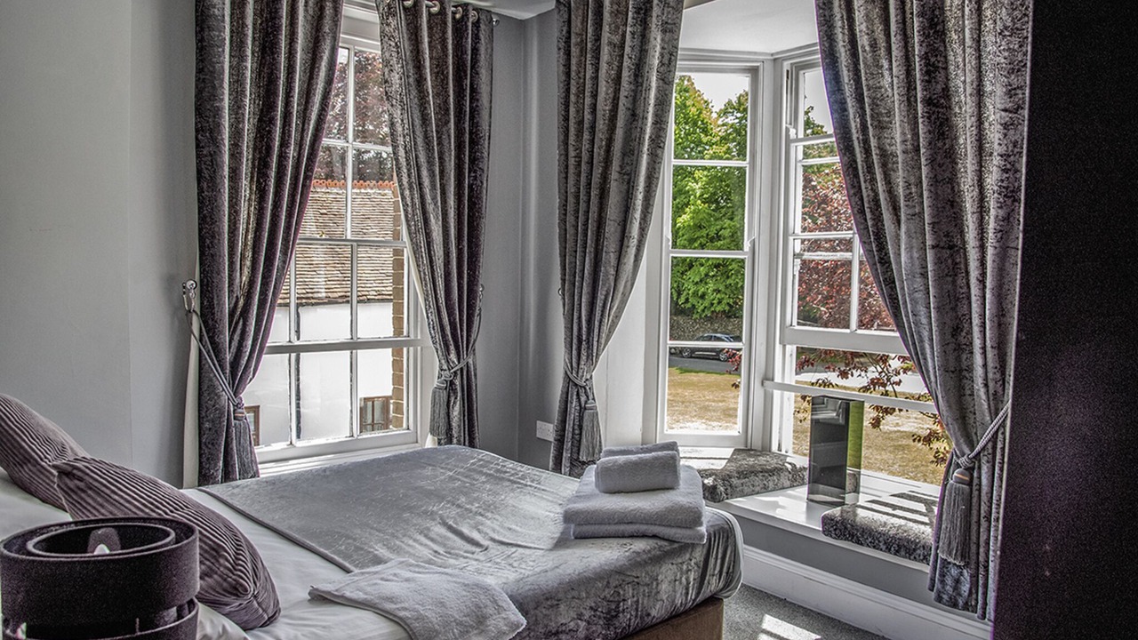 Photo of Bedroom in Rowlands Castle