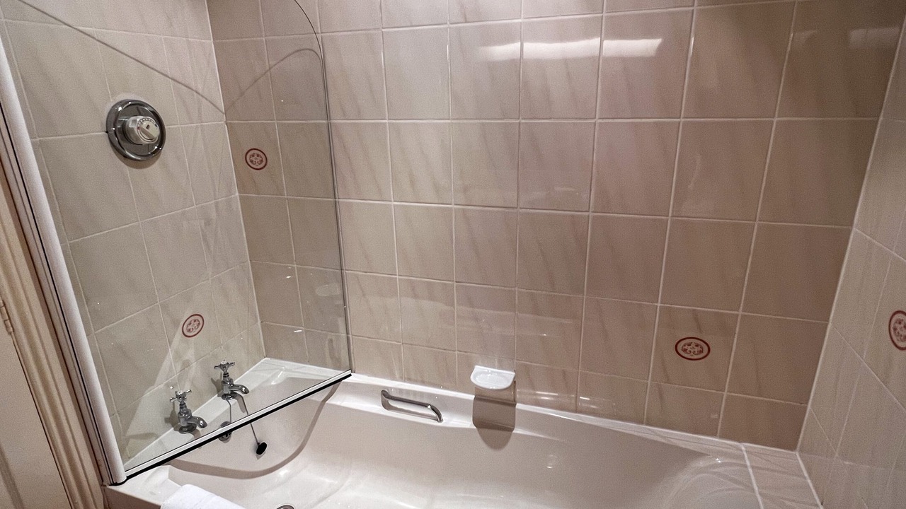 Photo of Bathroom in Tywyn