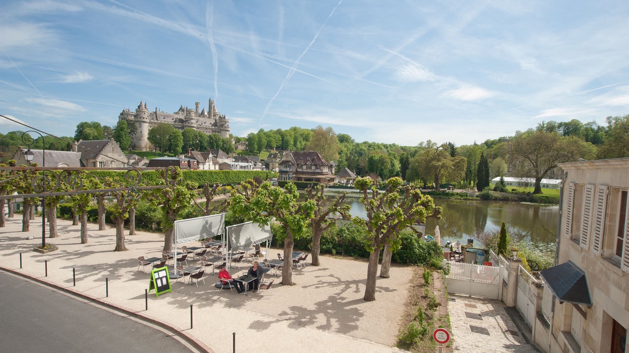 Photo of Bedroom in Pierrefonds