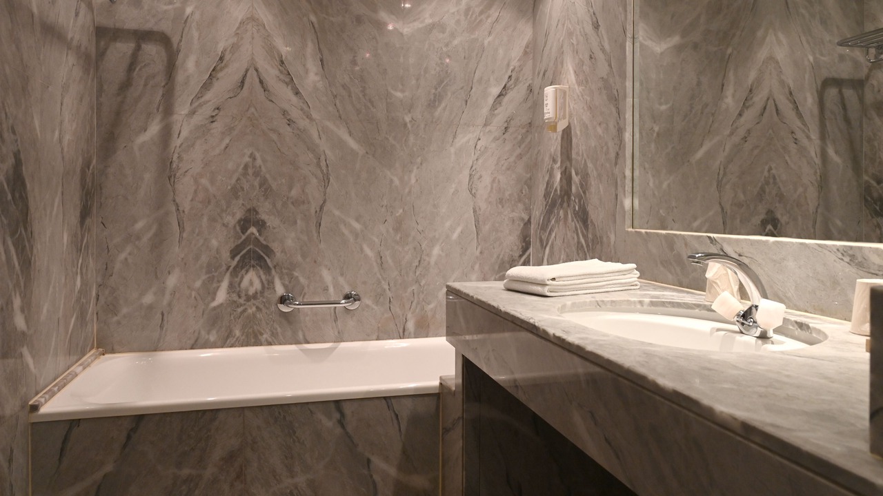 Photo of Bathroom in Tournus