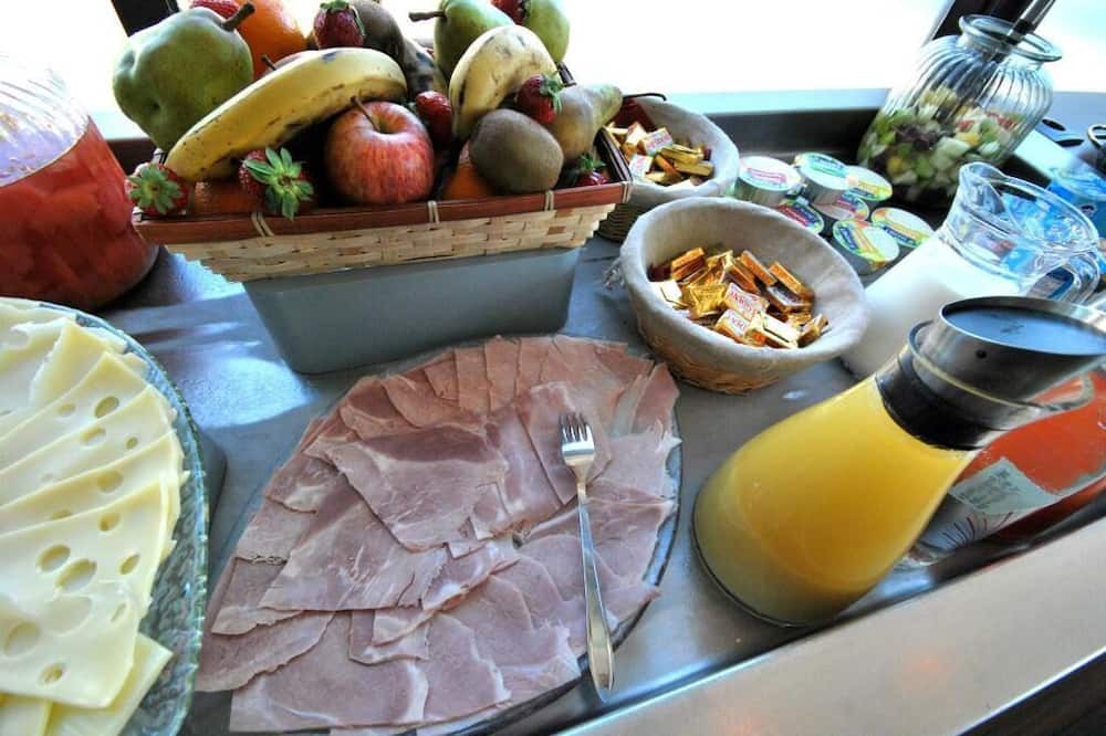 Photo of Others in Trelaze