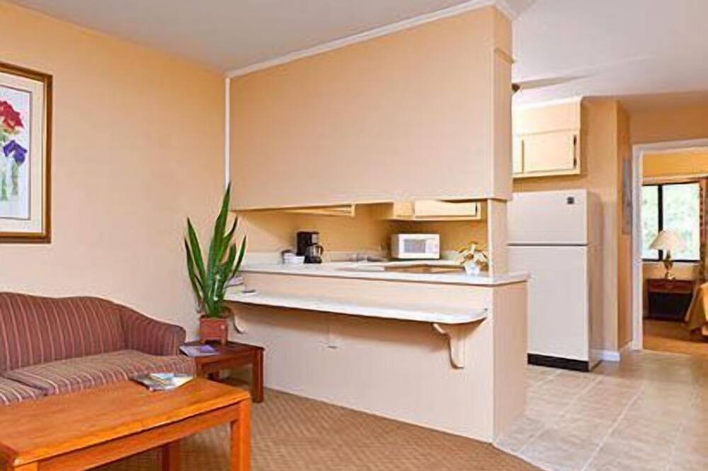 Photo of Livingroom in Peach Orchard