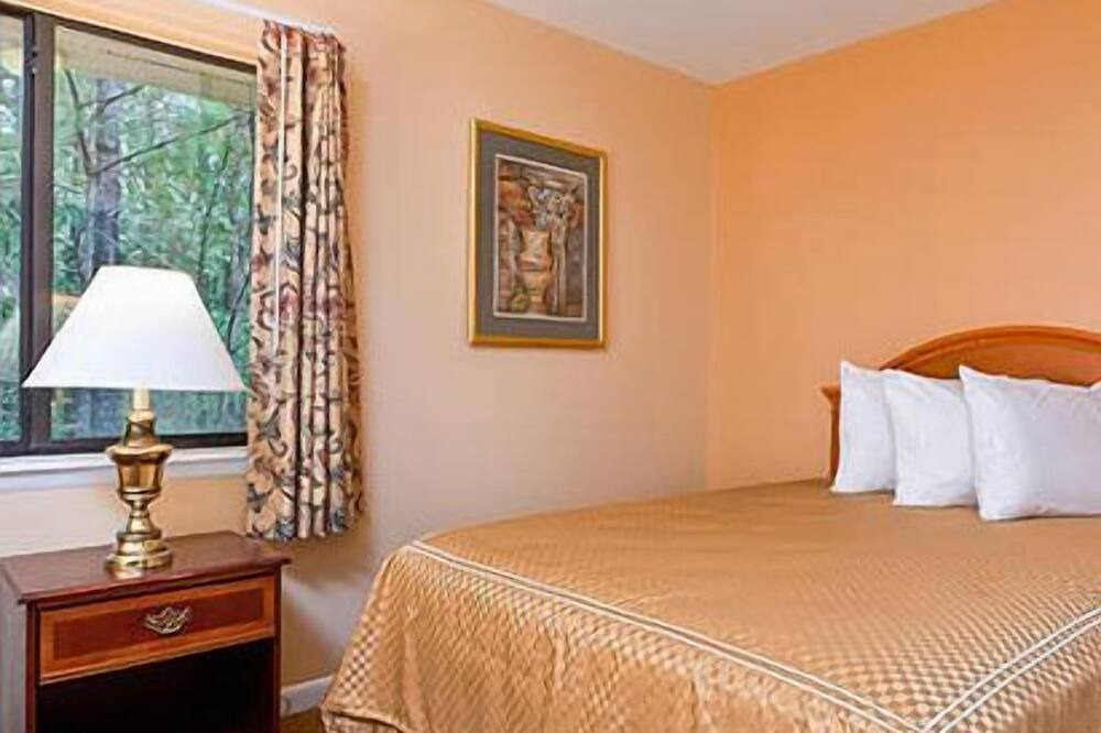 Photo of Bedroom in Peach Orchard