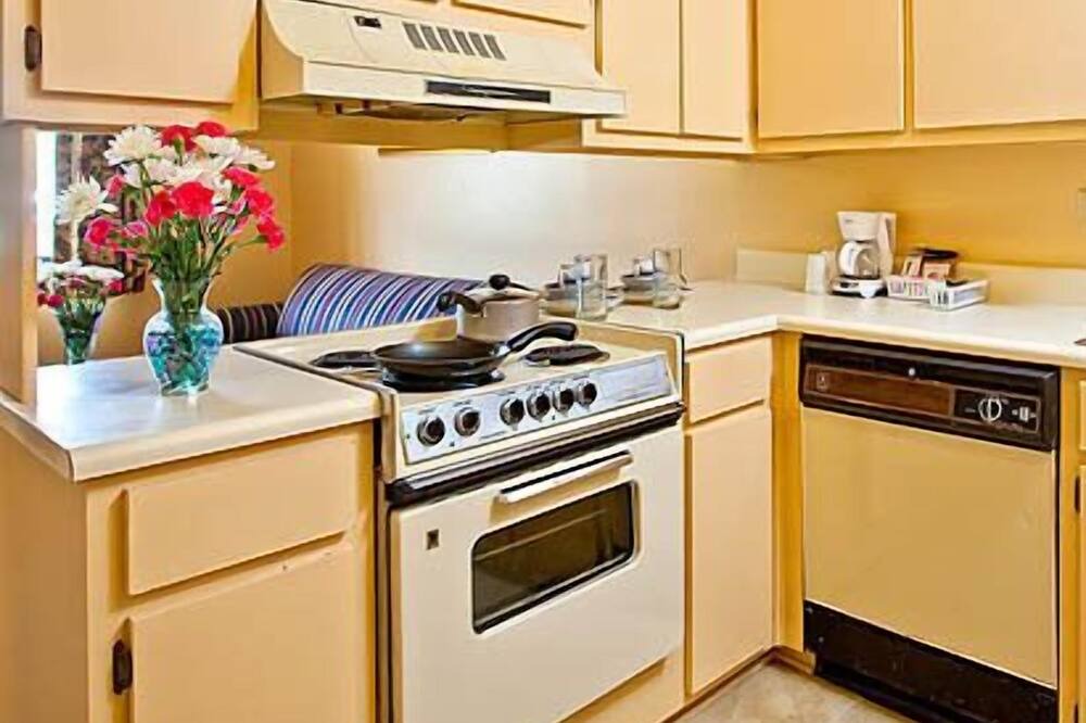 Photo of Kitchen in Peach Orchard