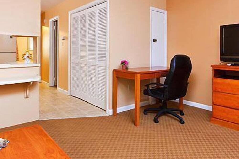 Photo of Livingroom in Peach Orchard