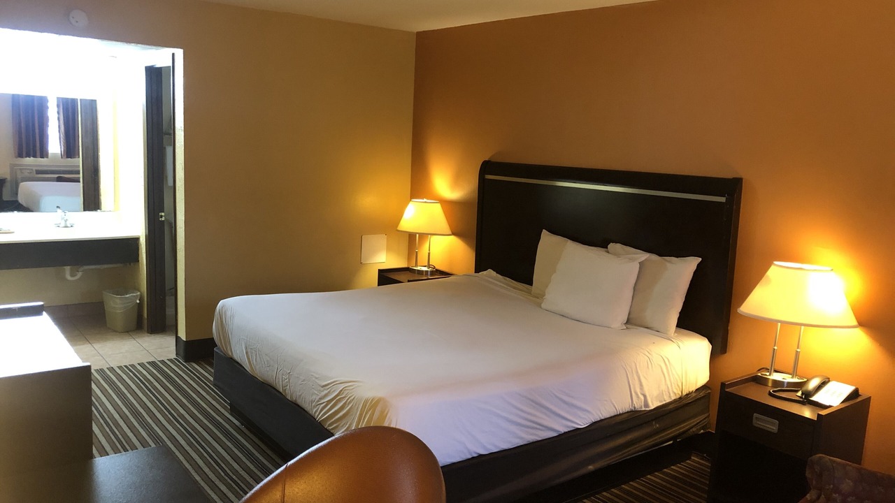 Photo of Bedroom in Dodge City