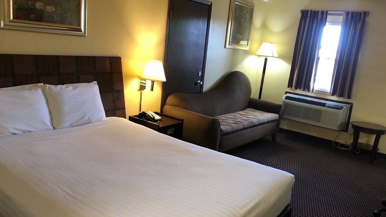 Photo of Bedroom in Dodge City