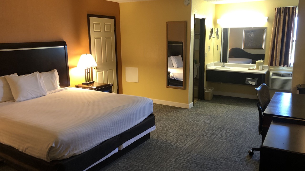 Photo of Bedroom in Dodge City