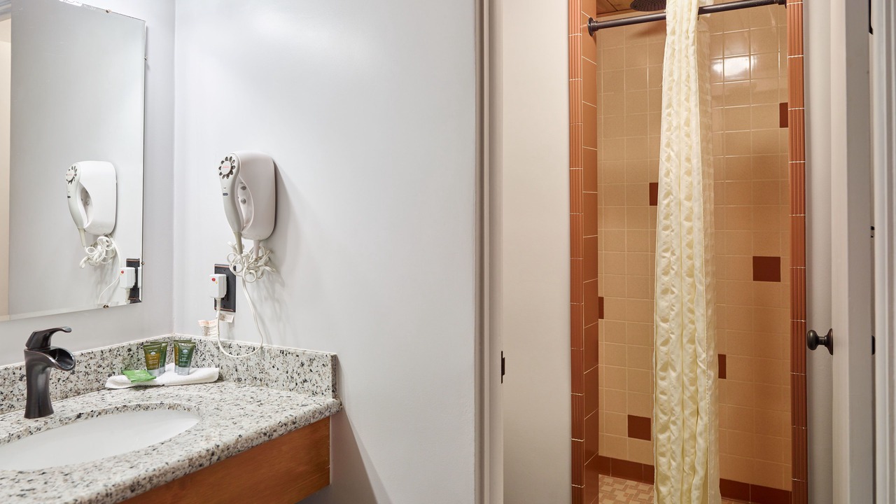 Photo of Bathroom in Downtown Eugene