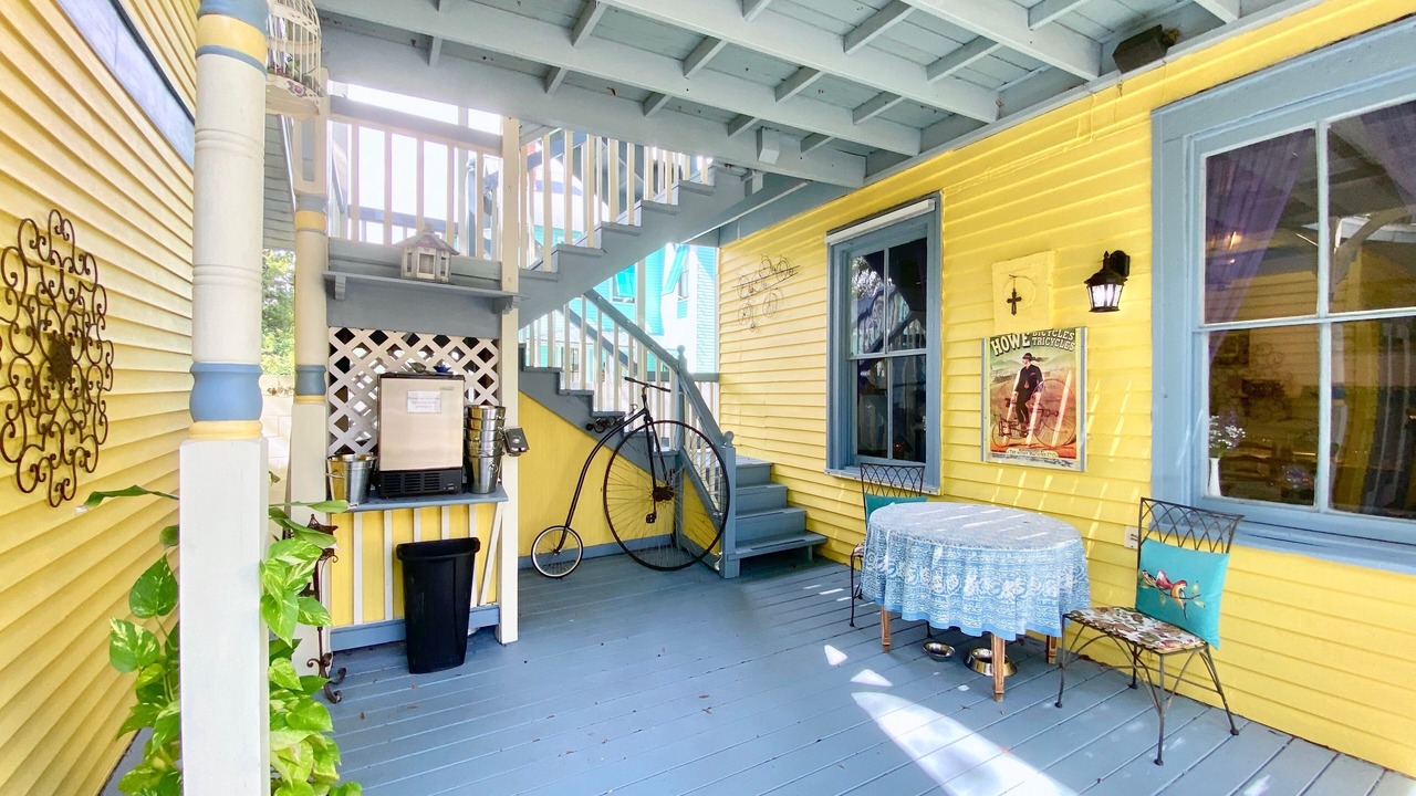 Photo of Outdoor in Downtown Historic District