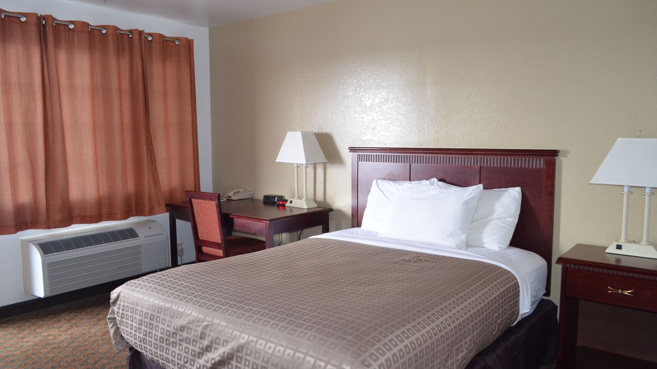 Photo of Bedroom in Nephi