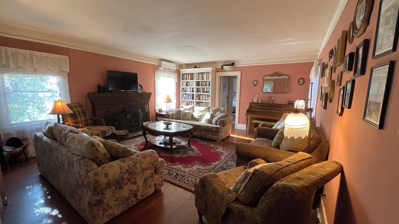 Photo of Livingroom in Placerville