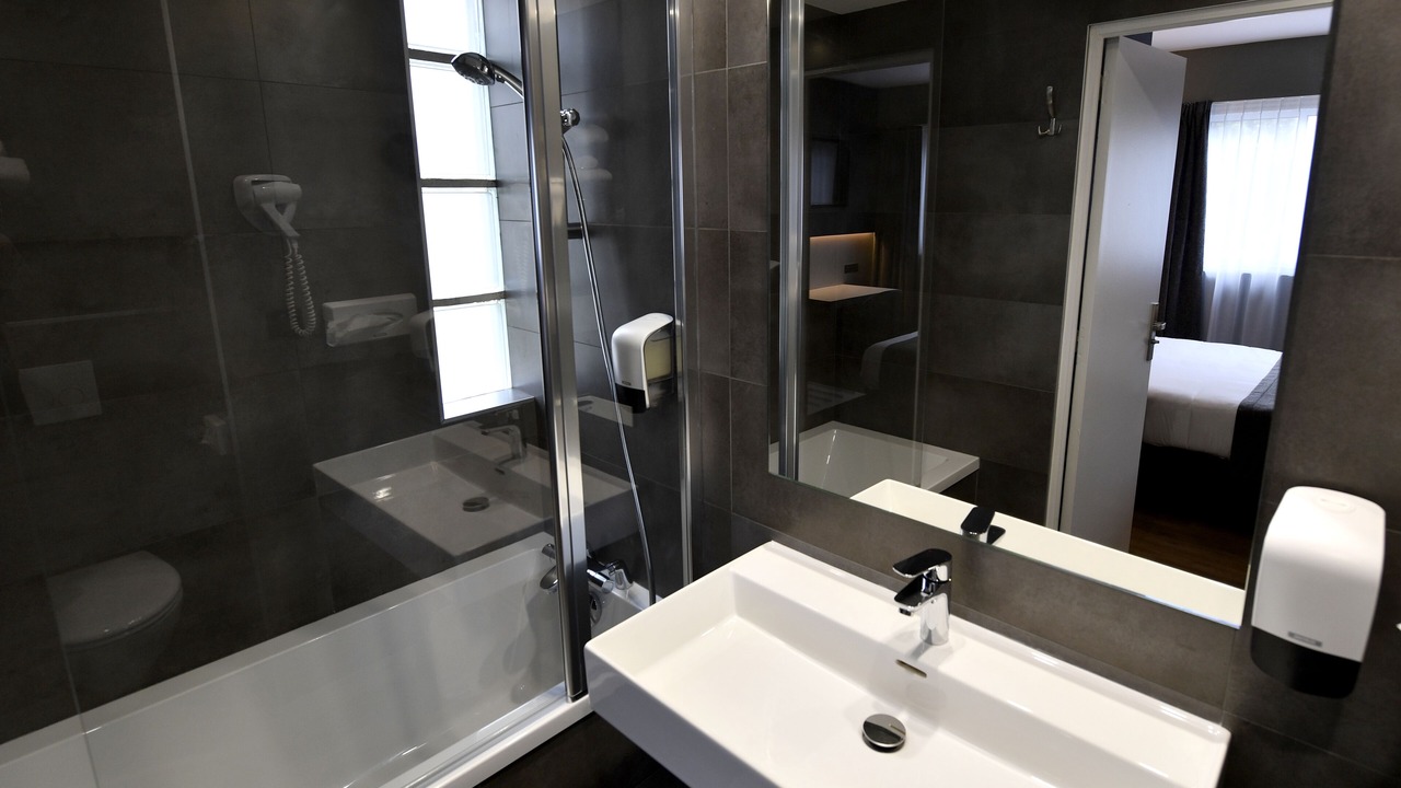 Photo of Bathroom in Quartier du chateau