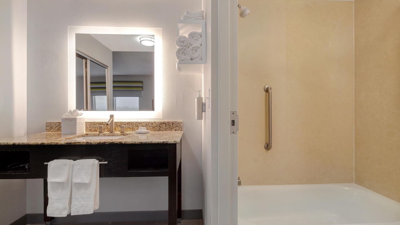 Photo of Bathroom in Springlake