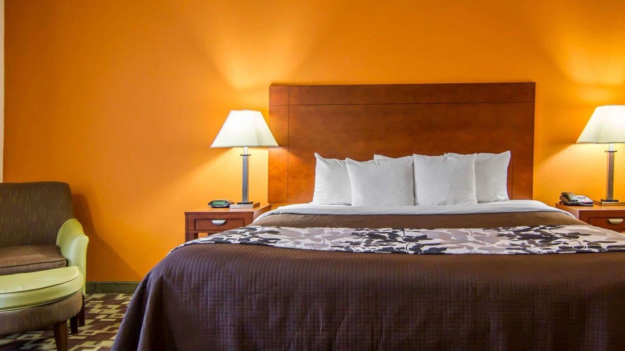 Photo of Bedroom in Shreveport