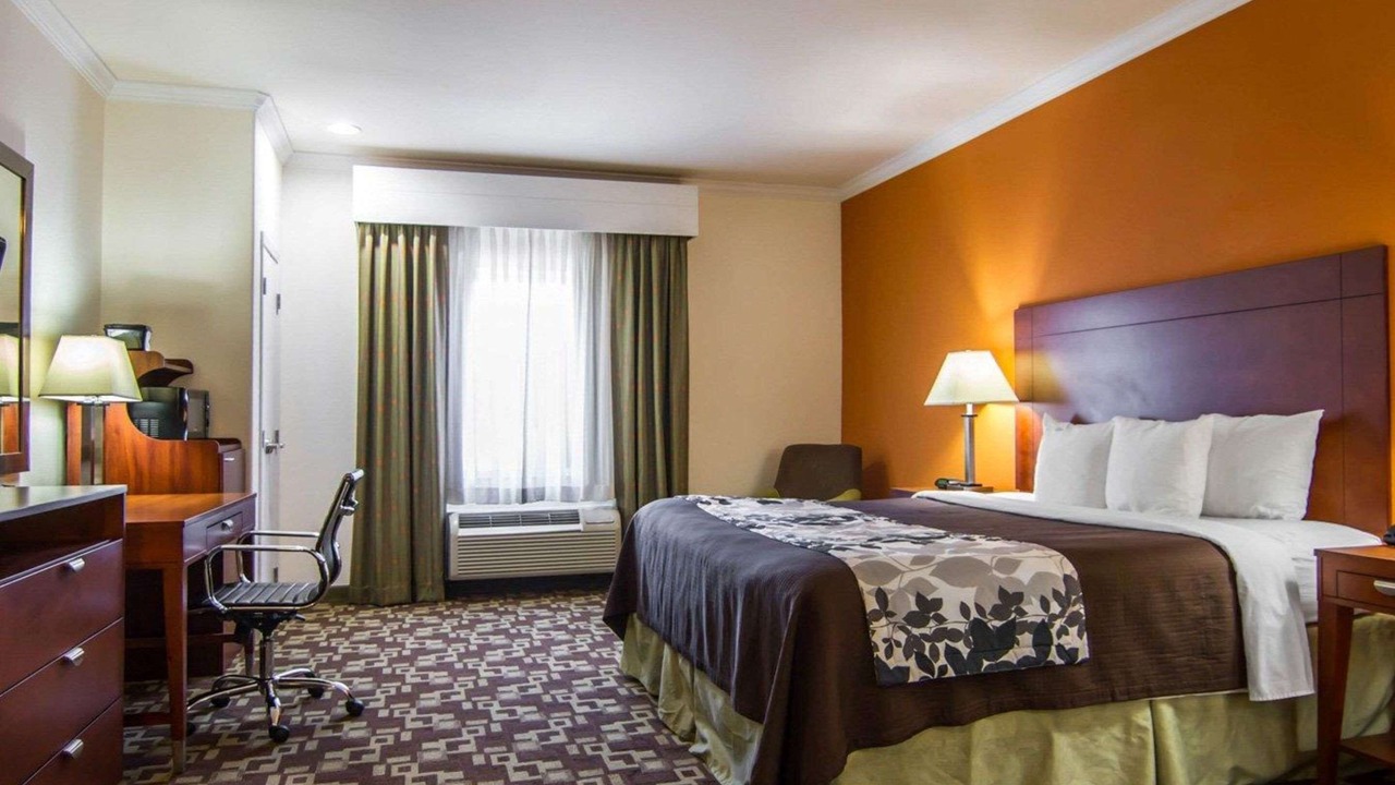 Photo of Bedroom in Shreveport