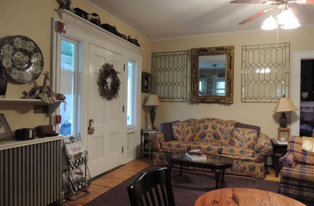 Photo of Livingroom in Canadensis