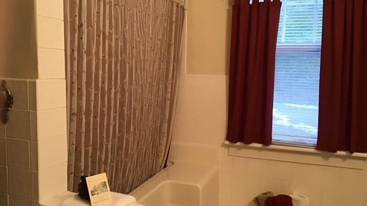 Photo of Bathroom in Canadensis