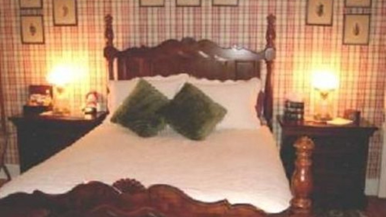 Photo of Others in Canadensis