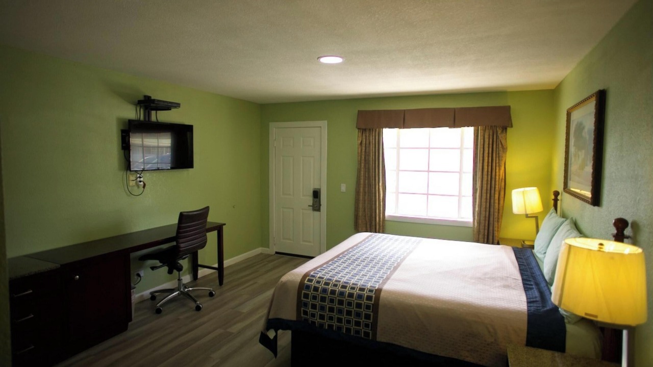 Photo of Bedroom in Hamilton