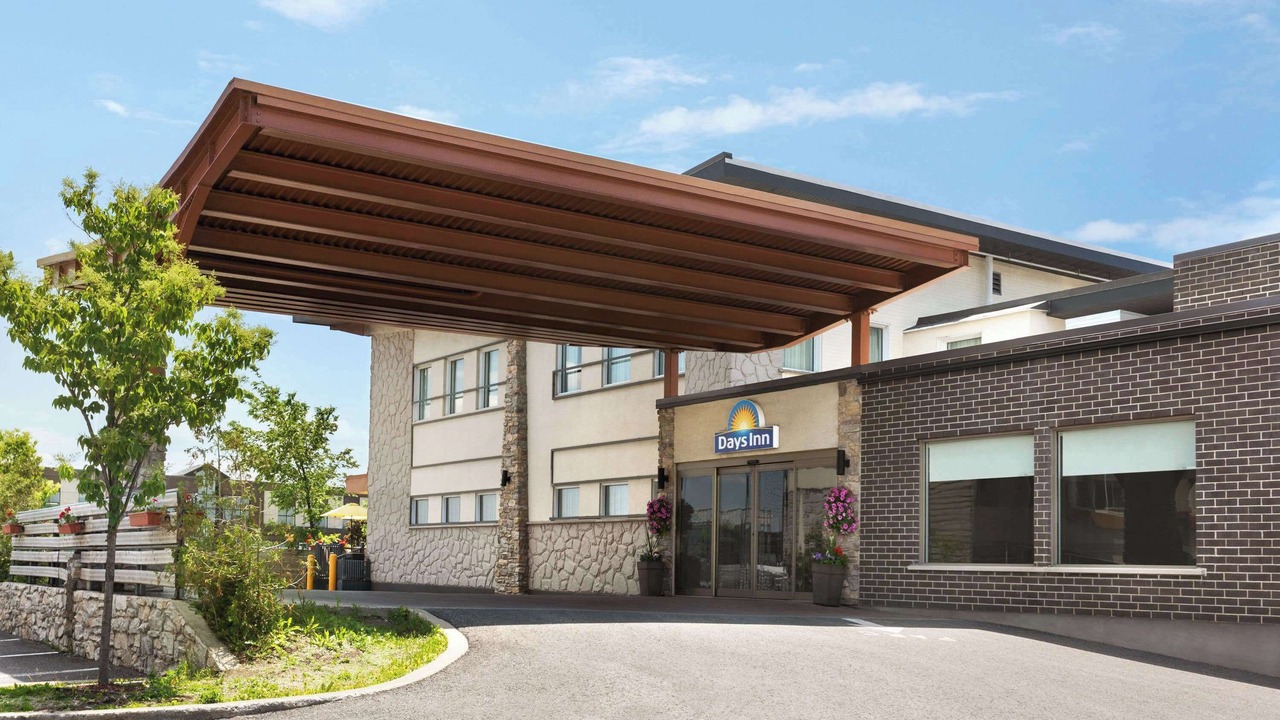 Photo of Outdoor in Saint-Leonard