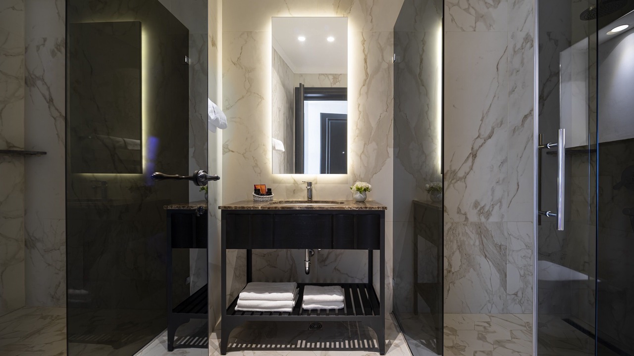 Photo of Bathroom in City Center