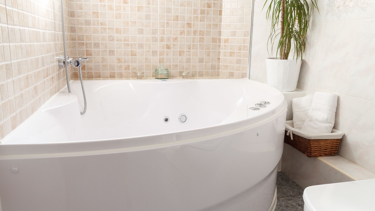 Photo of Bathroom in Pontons