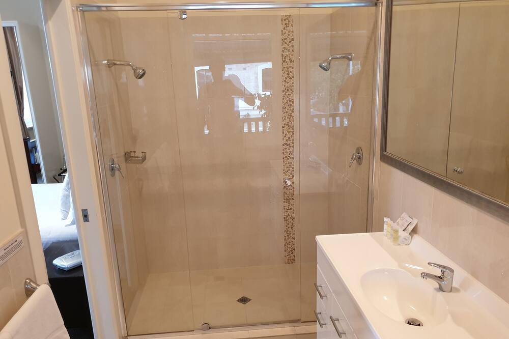 Photo of Bathroom in Murray Bridge