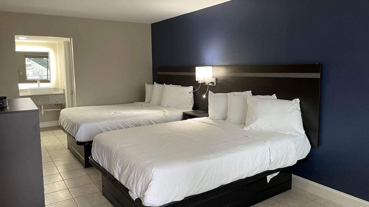 Photo of Bedroom in Seaside Heights