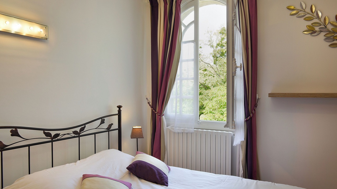 Photo of Bedroom in Beaumont-en-Veron